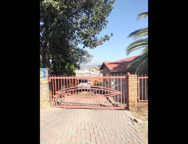 3 BEDROOM HOUSE FOR SALE IN NATURENA